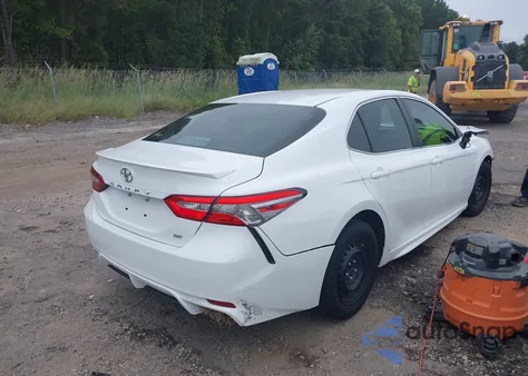 2018 Toyota Camry Se from USA, damaged, VIN 4T1B11HK2JU078092